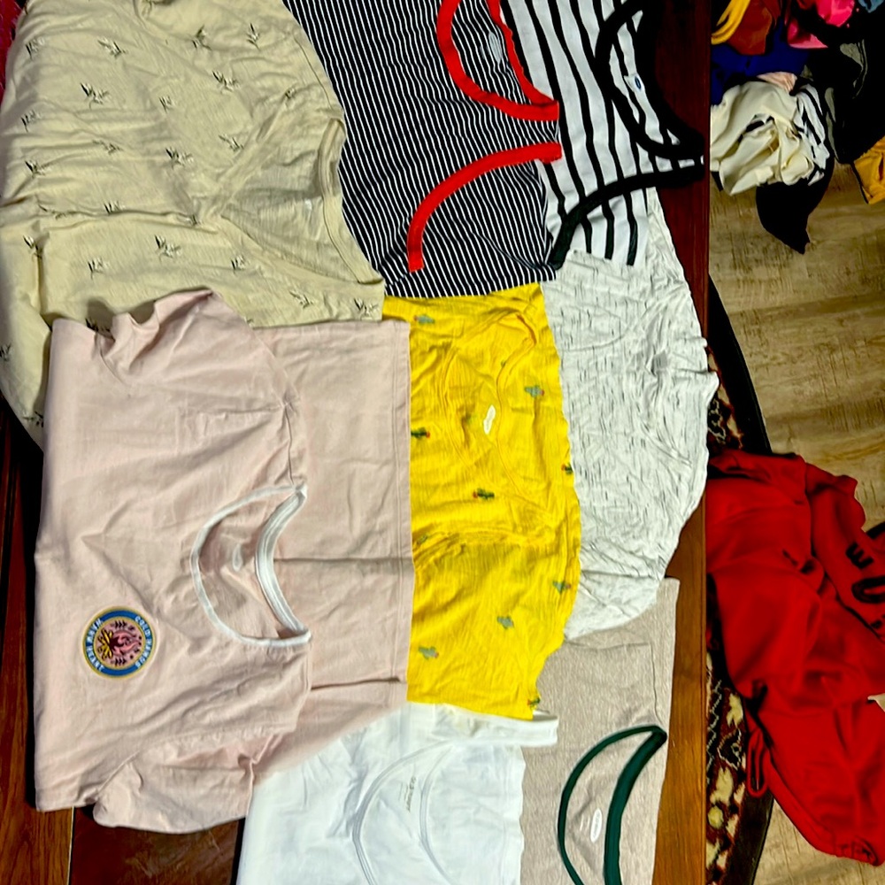 Eight old navy shirts